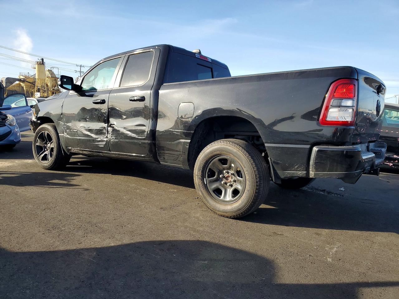 2023 Dodge 1500 VIN 1C6RREBT9PN516234 photo 2