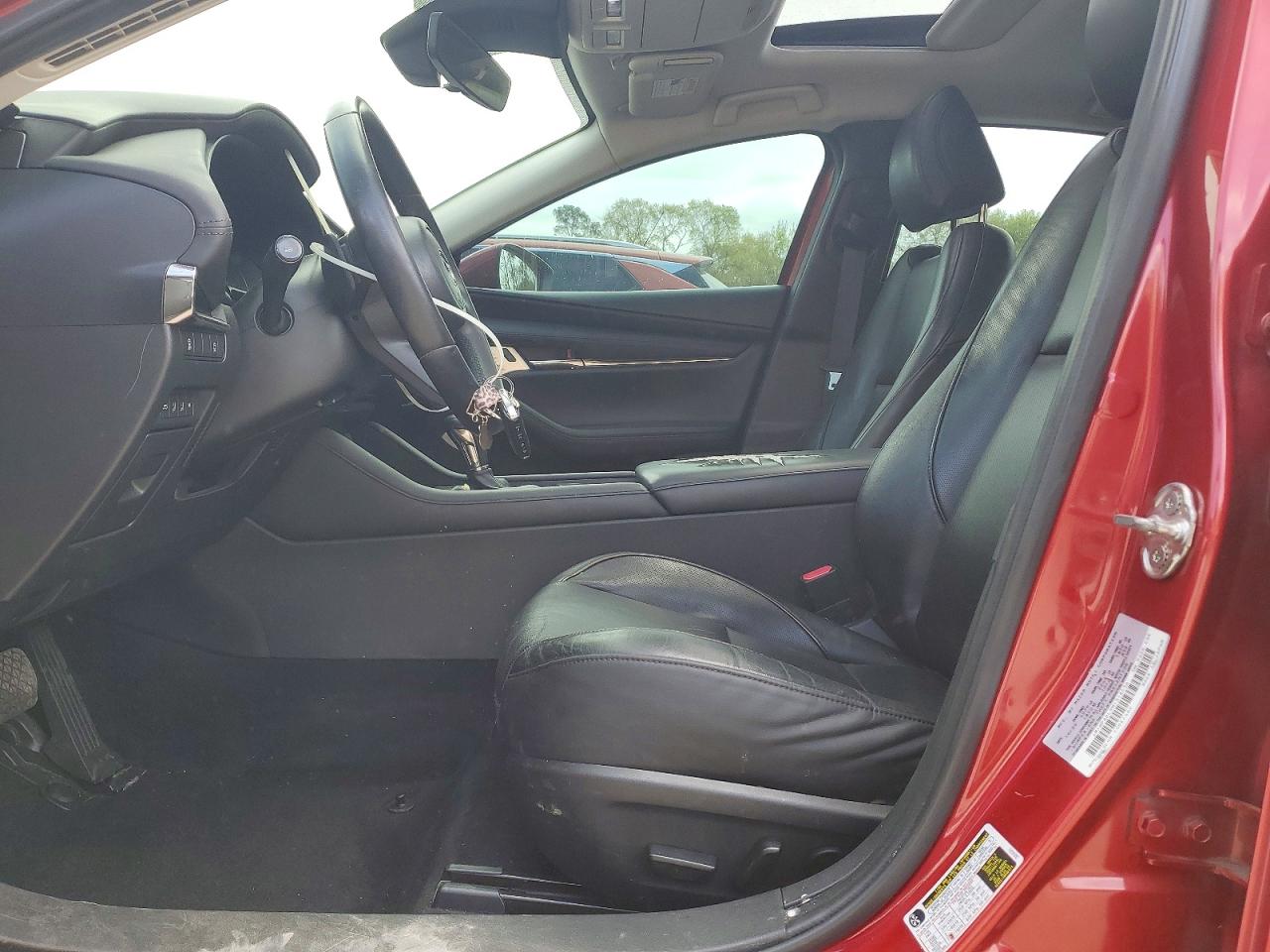 2021 Mazda 3 VIN JM1BPADL9M1318536 photo 7