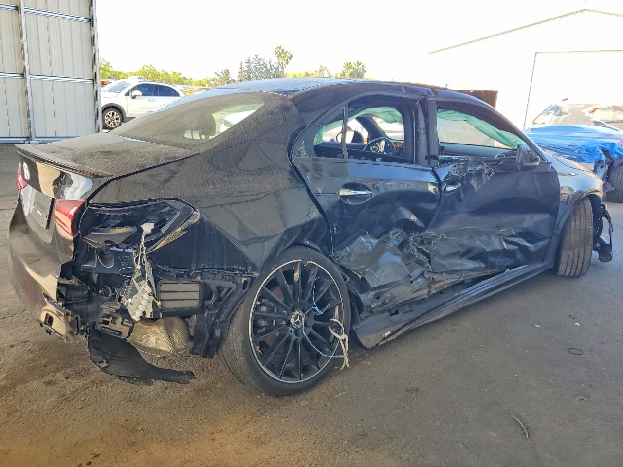 2022 Mercedes-Benz A-class VIN W1K3G4EB3NJ372482 photo 3