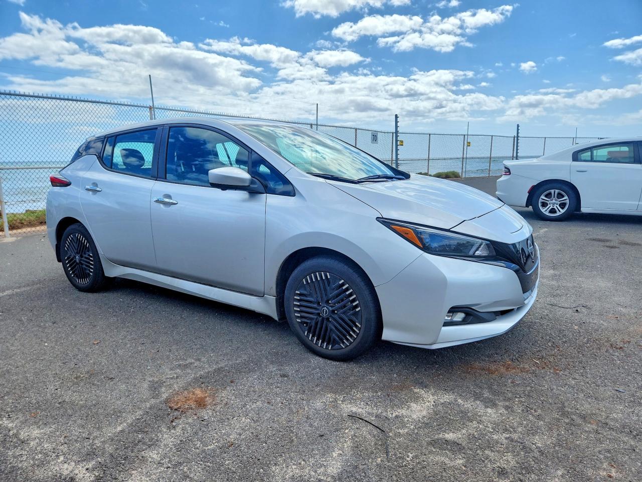 2025 NISS Leaf VIN 1N4CZ1CV3SC557606 photo 4