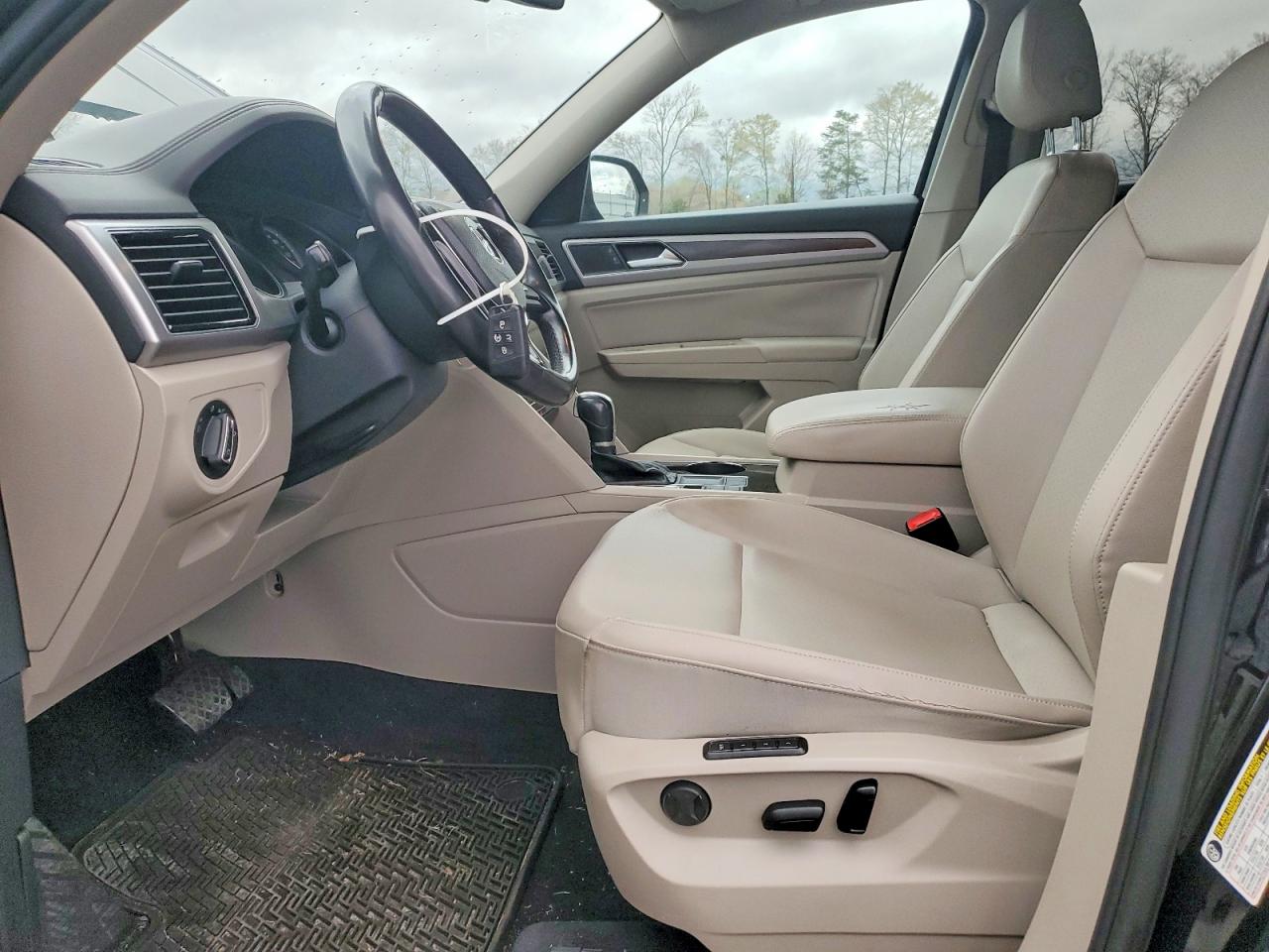 2018 Volkswagen Atlas VIN 1V2ER2CA6JC537871 photo 7