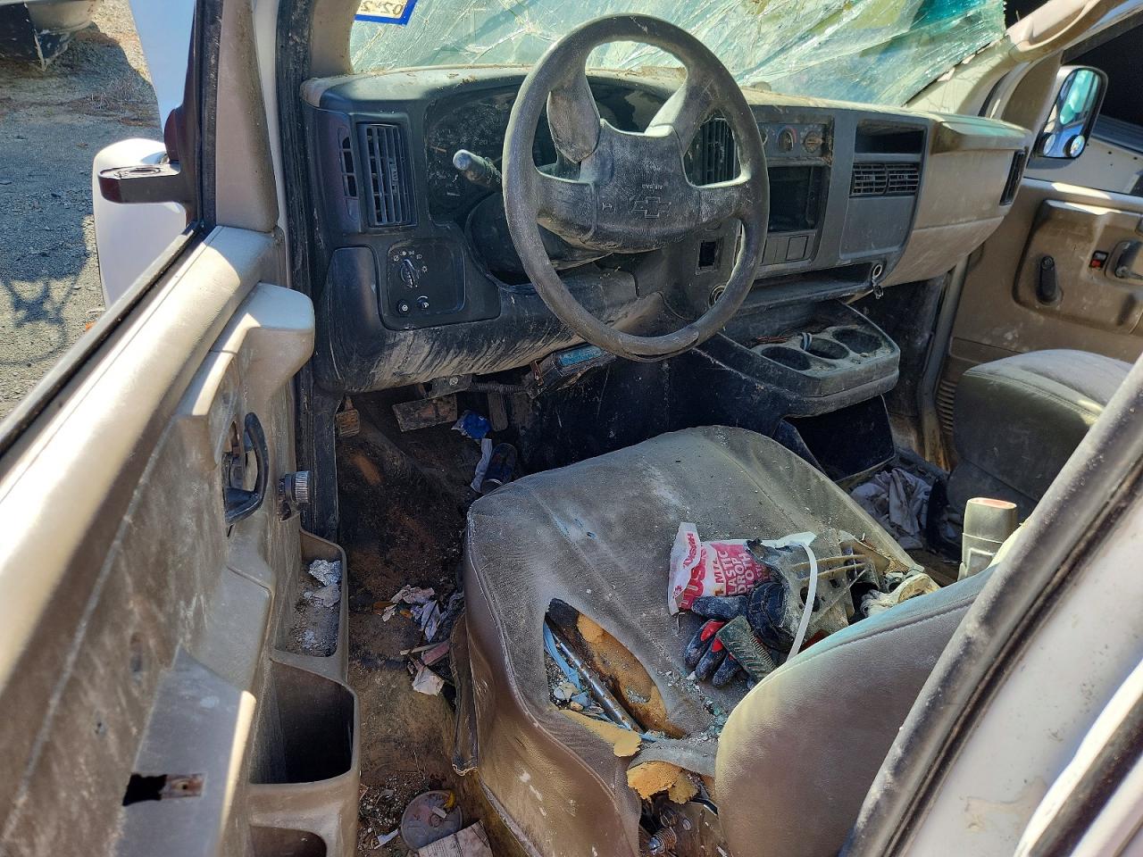 2006 CHEV Express VIN 1GCGG25V661187547 photo 8
