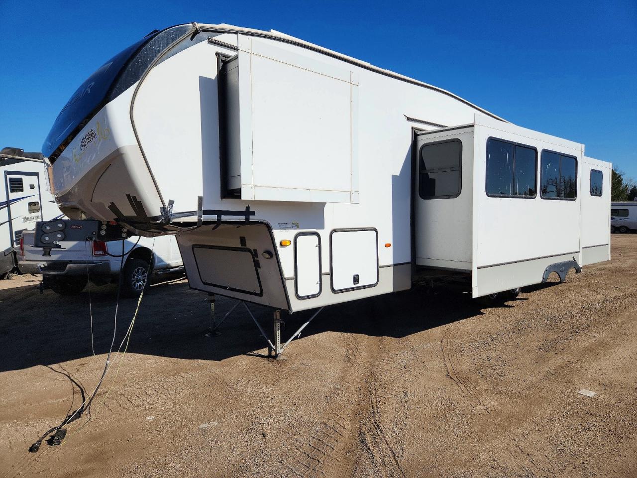 2021 KEYSTONE Unknown VIN 4YDF32B21M2503197 photo 2