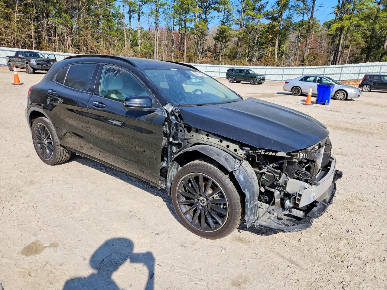 2019 Mercedes Gla-class VIN WDCTG4EB7KJ581613 photo 4