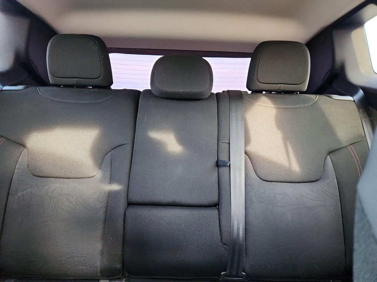 2021 Jeep Renegade VIN ZACNJDC14MPM36037 photo 10