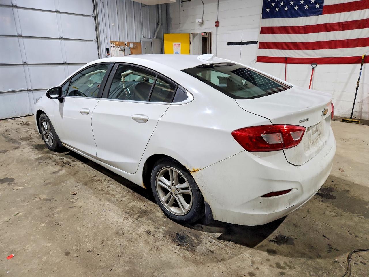 2016 Chev Cruze VIN 1G1BE5SM0G7281542 photo 2