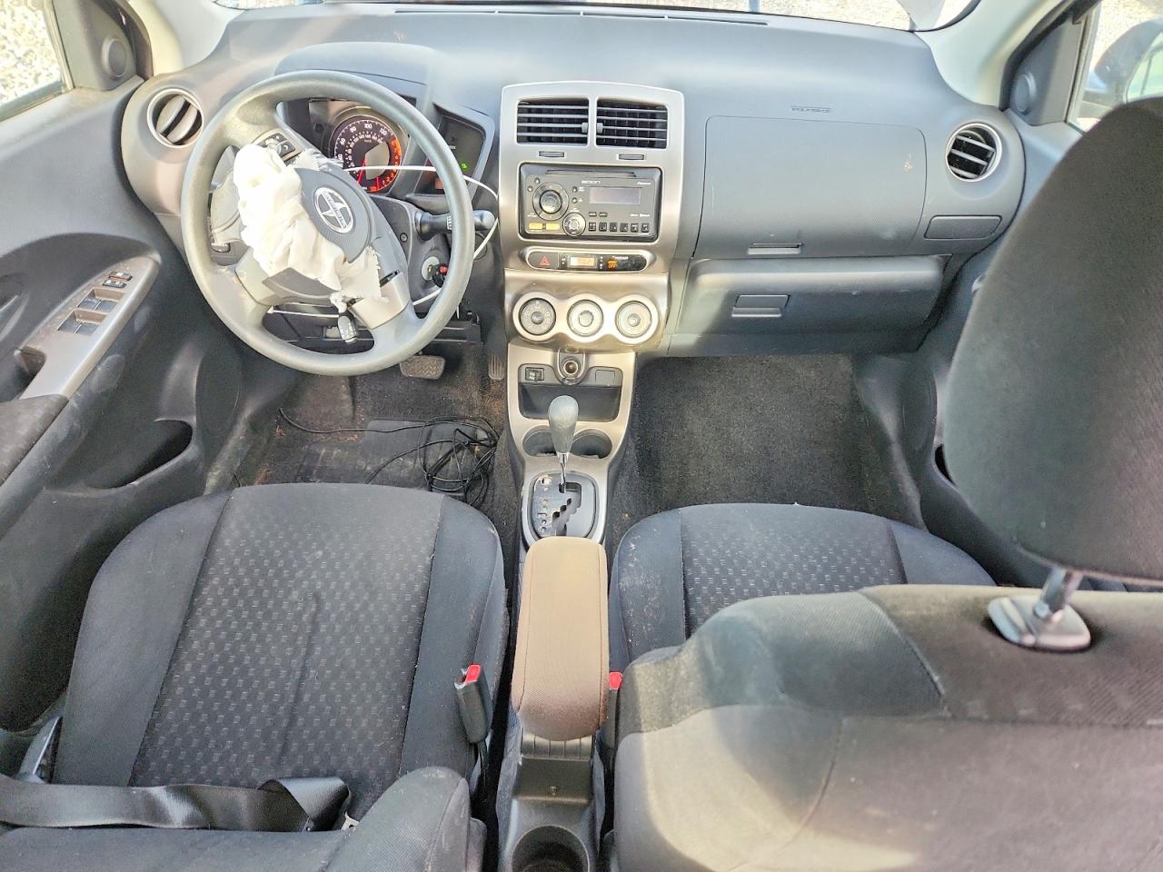 2012 Scion Xd VIN JTKKU4B47C1020483 photo 8