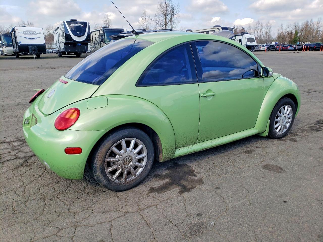 2005 Volkswagen Beetle VIN 3VWCR31C95M402629 photo 3