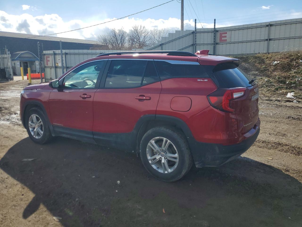 2024 GMC Terrain VIN 3GKALMEG2RL103952 photo 2