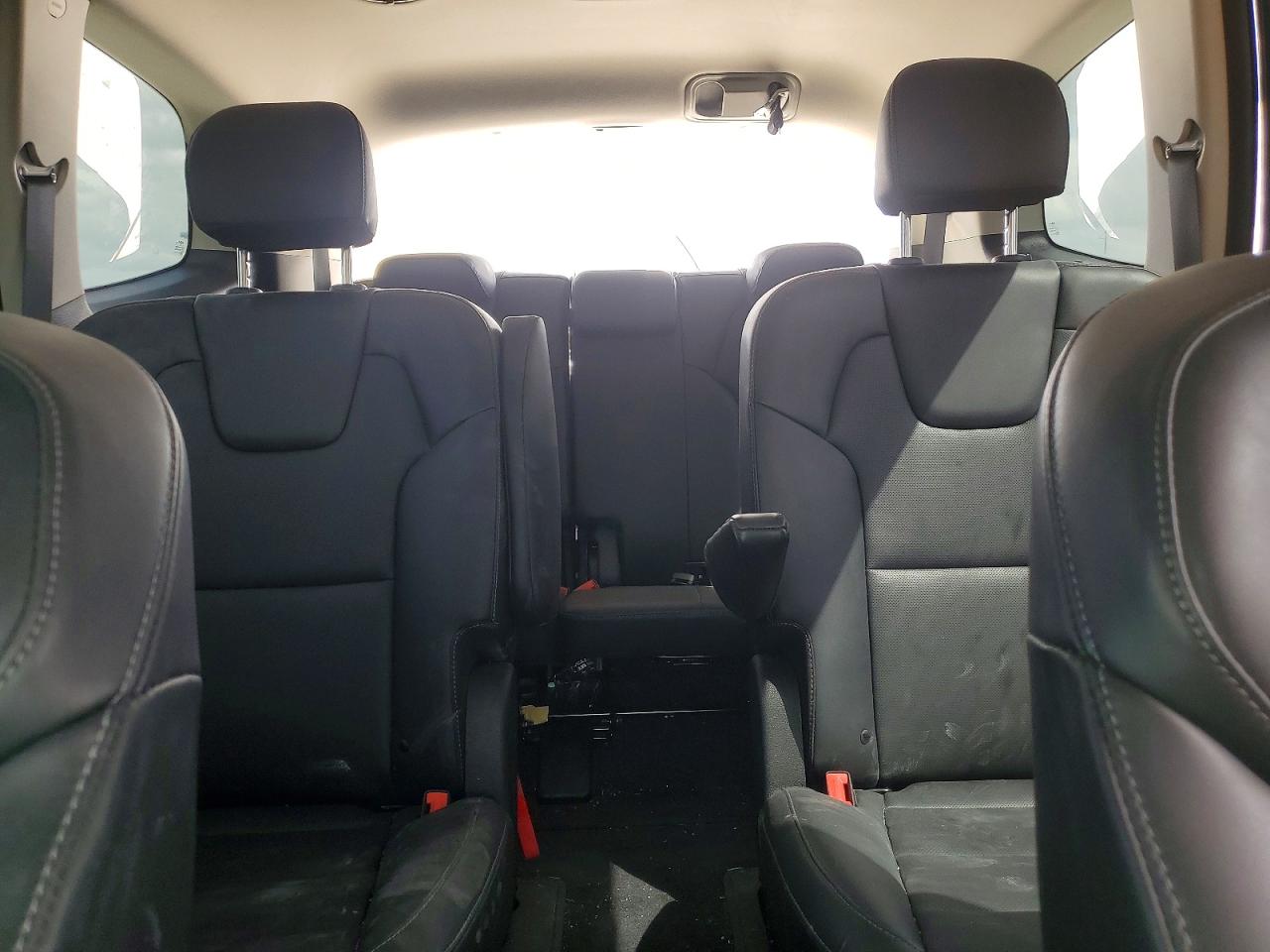 2025 Kia Telluride VIN 5XYP64GC5SG597034 photo 10