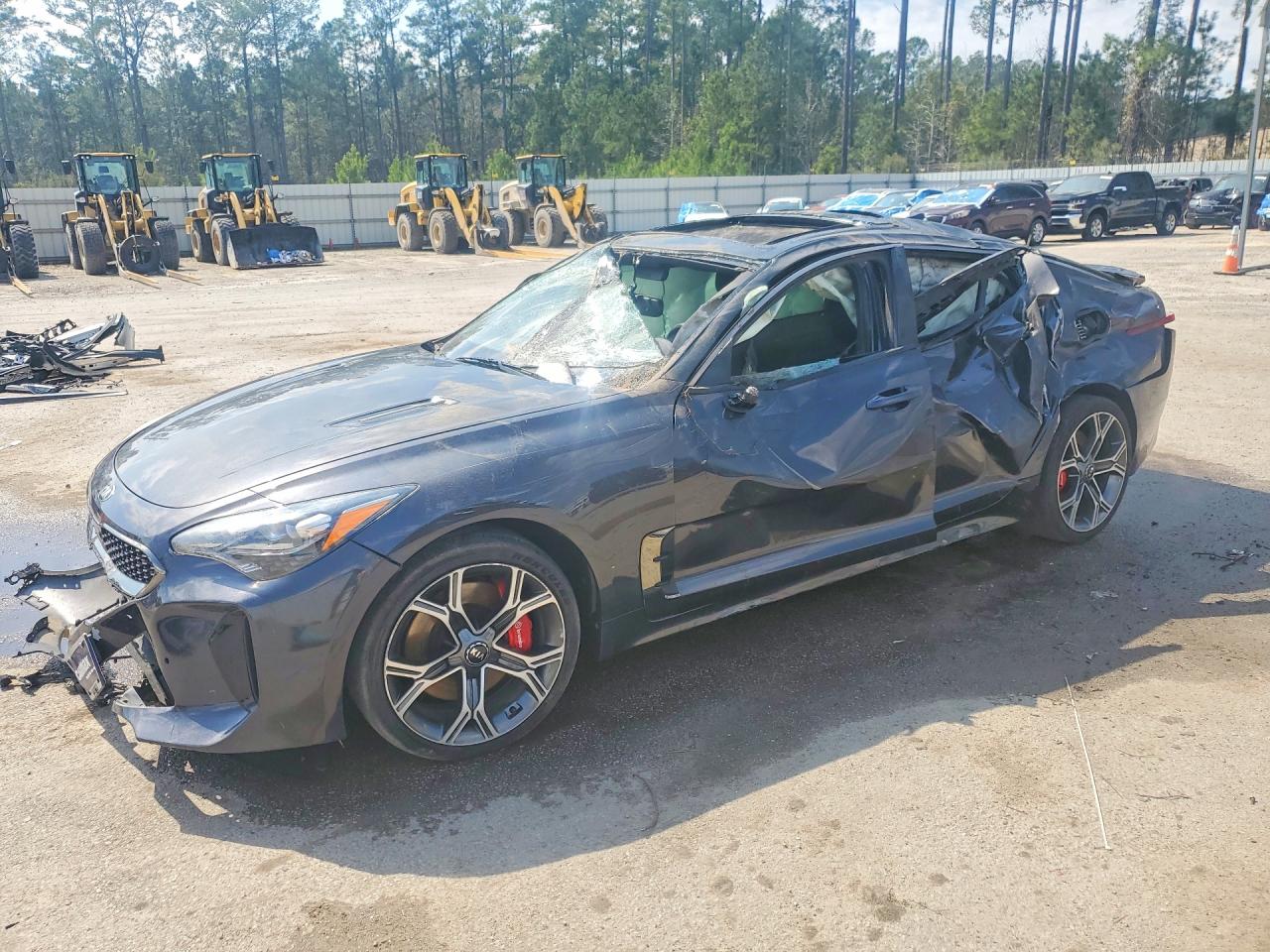 2020 Kia Stinger VIN KNAE55LC4L6079777 photo 1