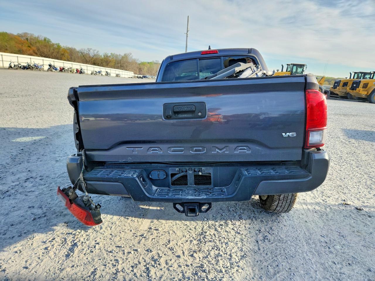 2023 Toyota Tacoma VIN 3TYRZ5CNXPT024450 photo 6