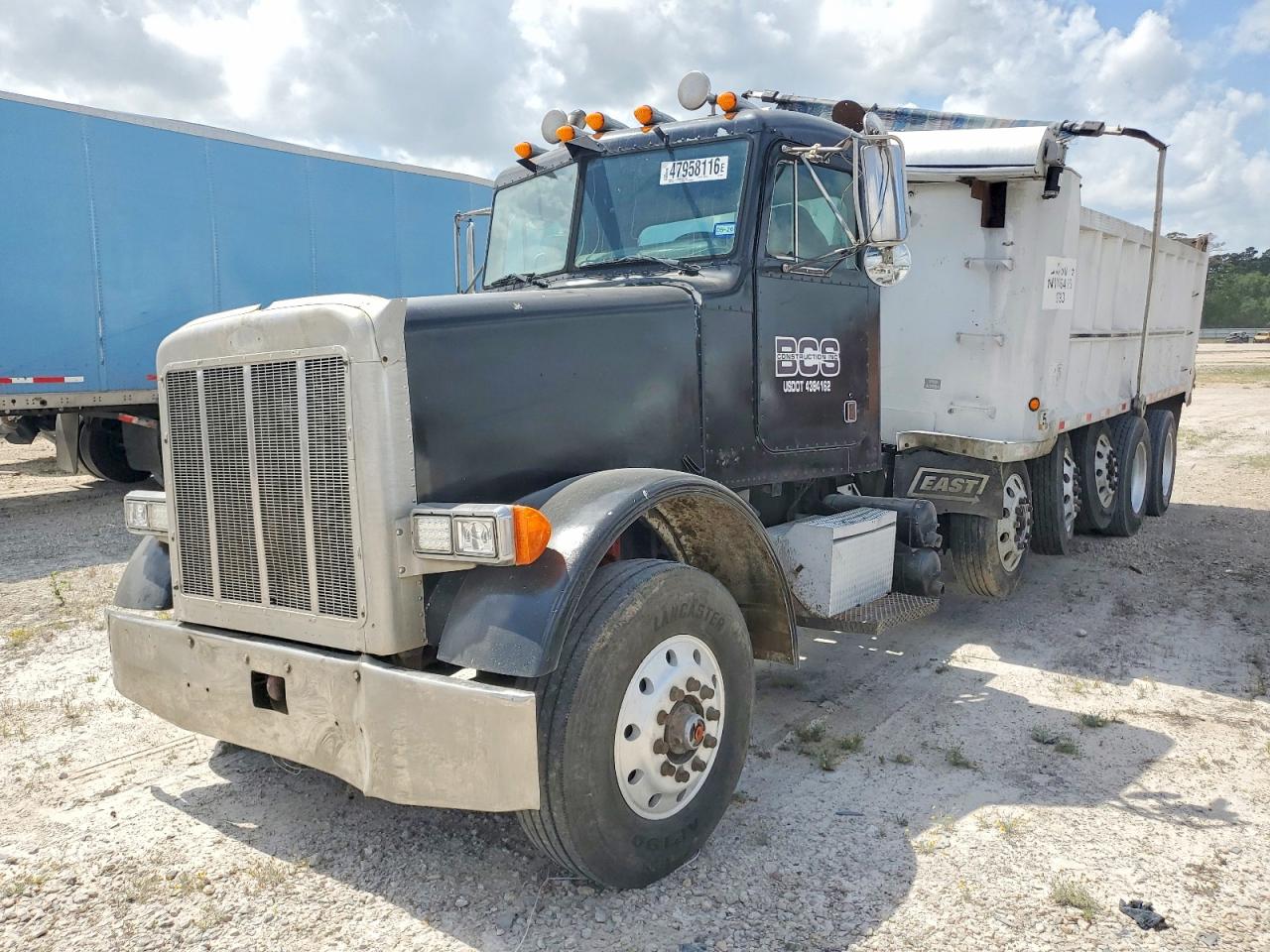 2004 PETERBILT All other VIN 1NPFLBTX64D822945 photo 2