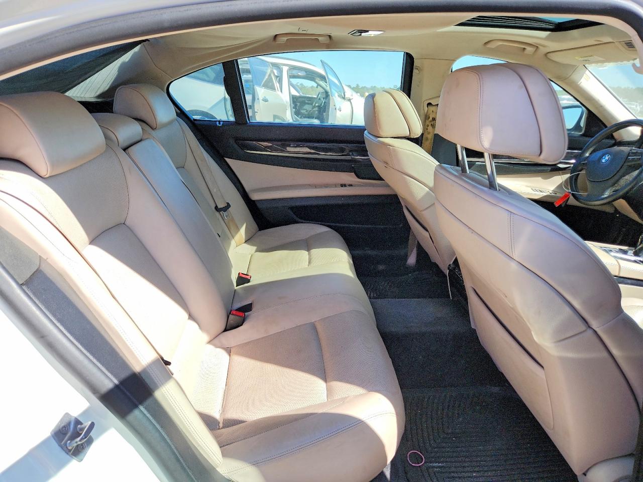 2011 BMW 7 series VIN WBAKB8C58BCY66973 photo 10