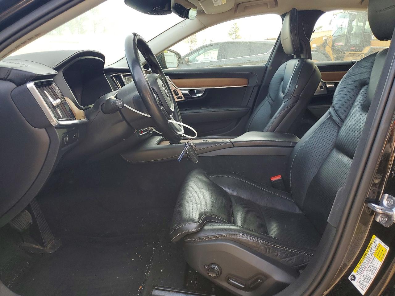 2017 Volvo S90 VIN YV1A22ML5H1004883 photo 7