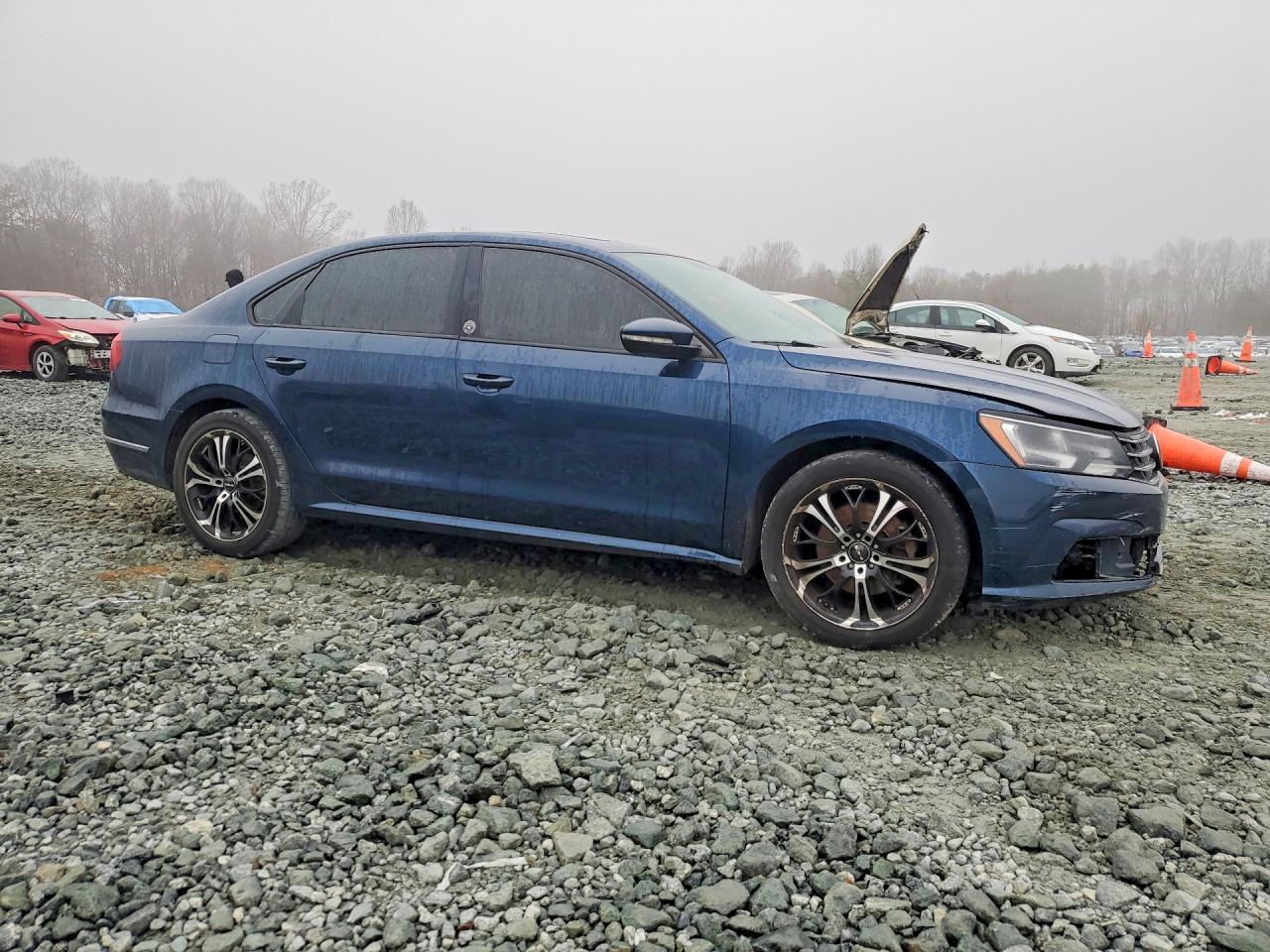 2019 Volkswagen Passat VIN 1VWLA7A38KC013394 photo 4
