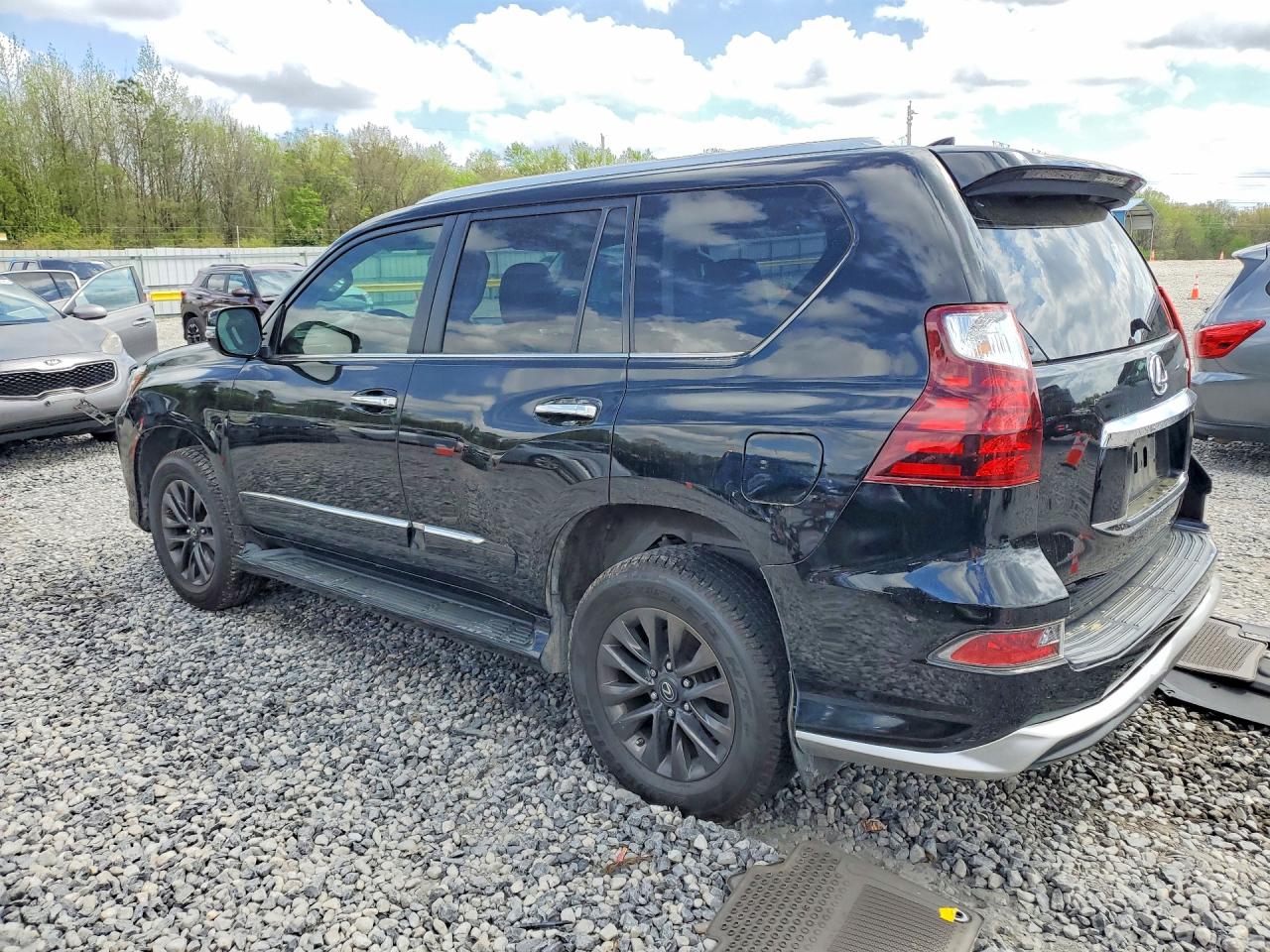 2017 Lexus Gx 460 bas VIN JTJBM7FXXH5154639 photo 2