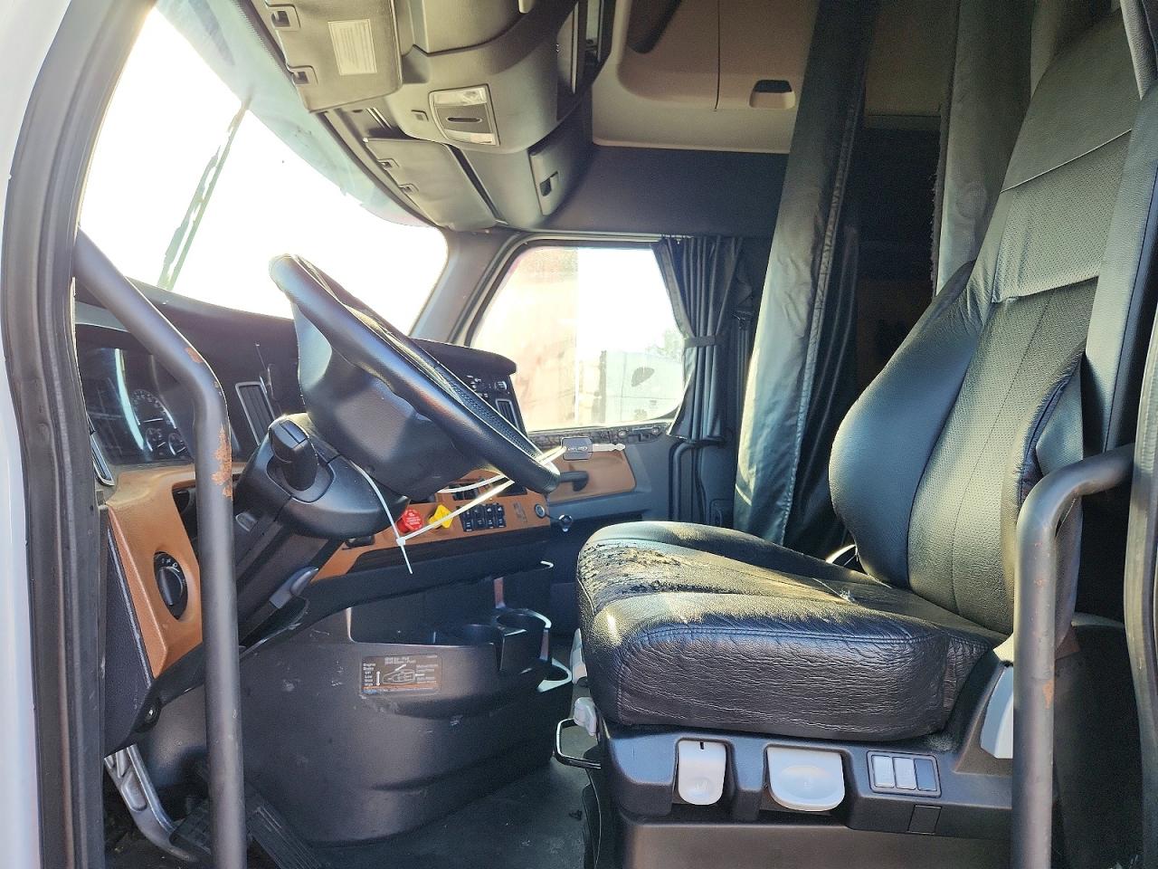 2022 FREIGHTLINER All other VIN 3AKJHHDR5NSNB4638 photo 5