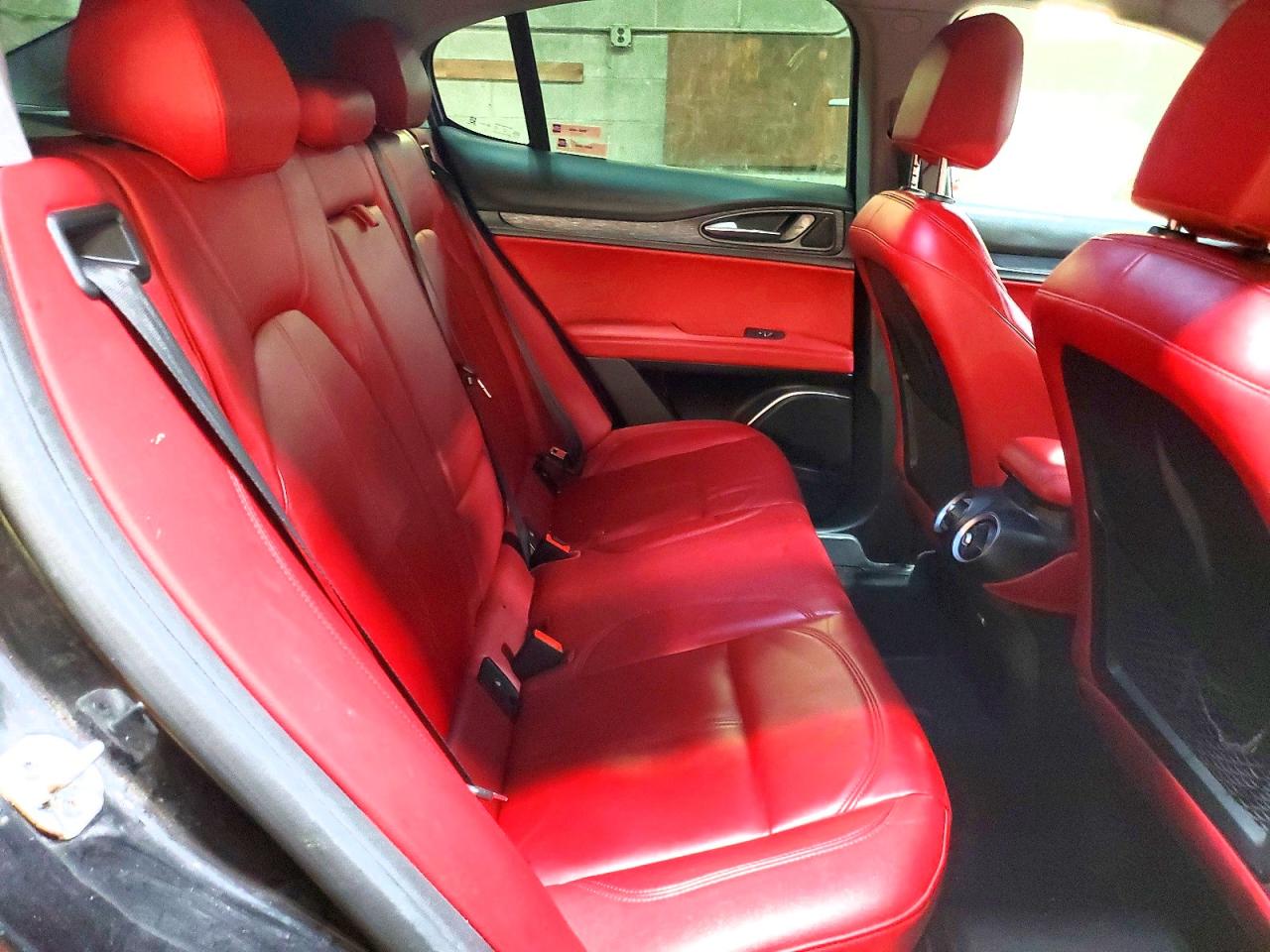 2021 Alfa Stelvio VIN ZASPAKAN5M7D11428 photo 11