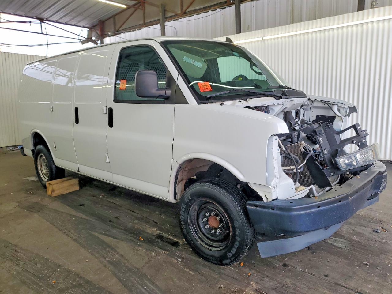 2020 CHEV Express VIN 1GCWGAFG8L1126749 photo 4
