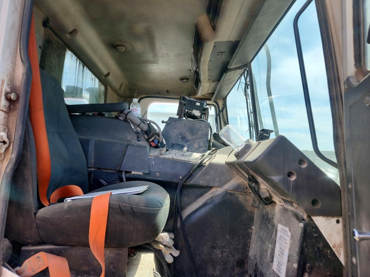 2010 MACK All other VIN 1M2AV02C9AM005765 photo 6