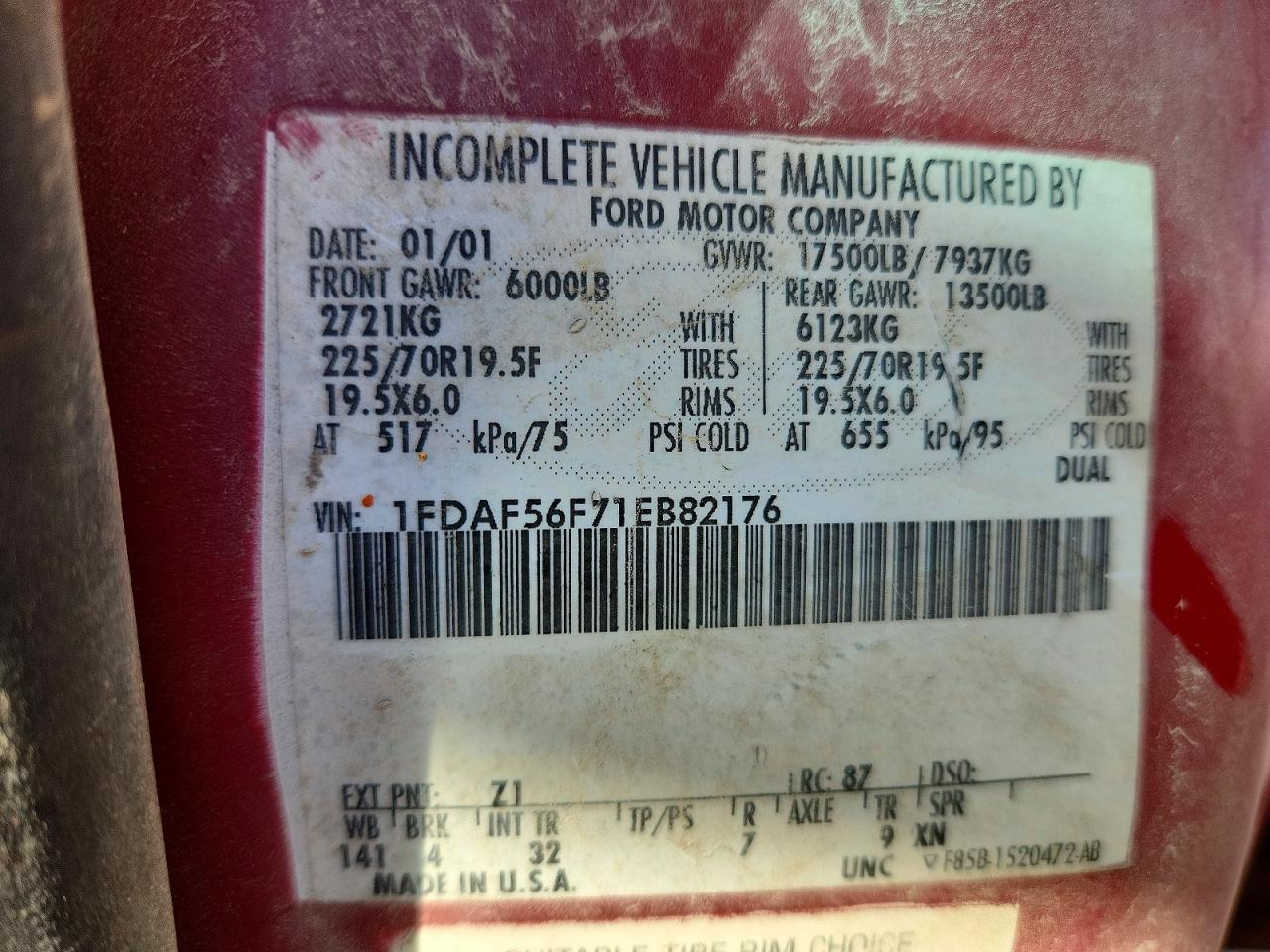 2001 Ford F550 VIN 1FDAF56F71EB82176 photo 12
