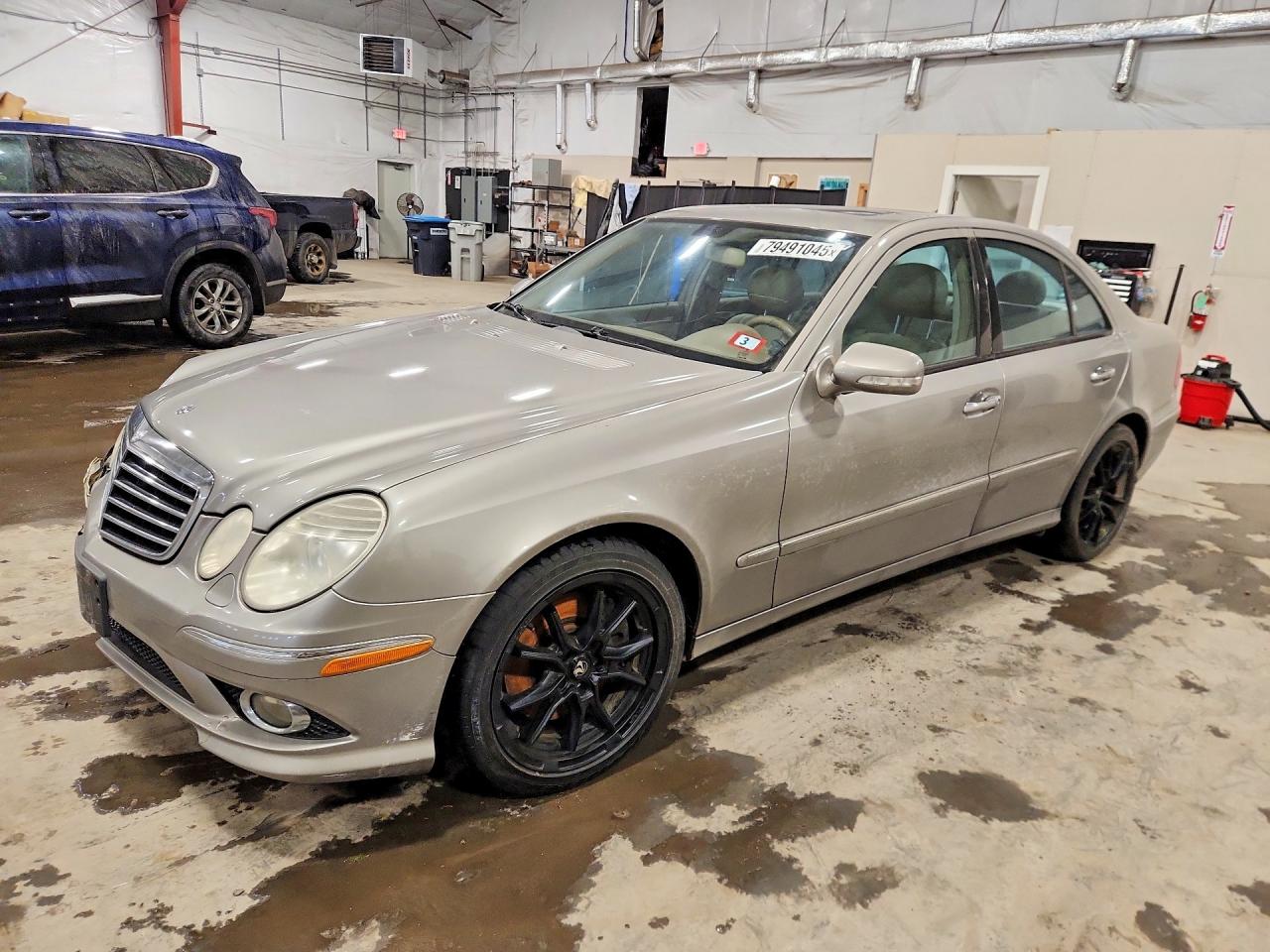 2009 MERCEDES E-class VIN WDBUF87X89B436838 photo 1