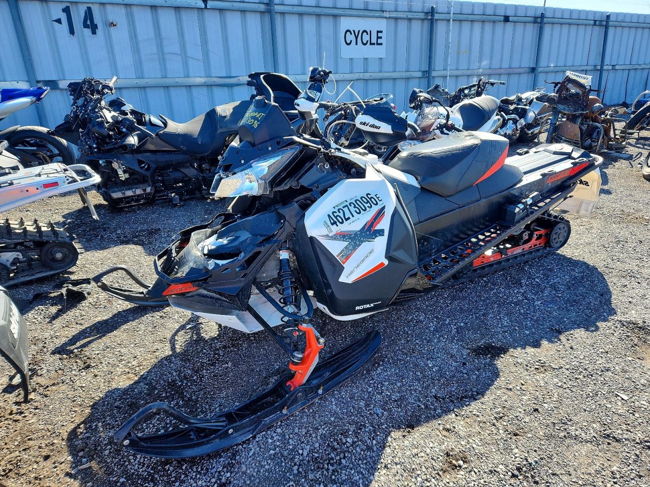 2016 SKI Renegade VIN 2BPSUWGF9GV000032 photo 2