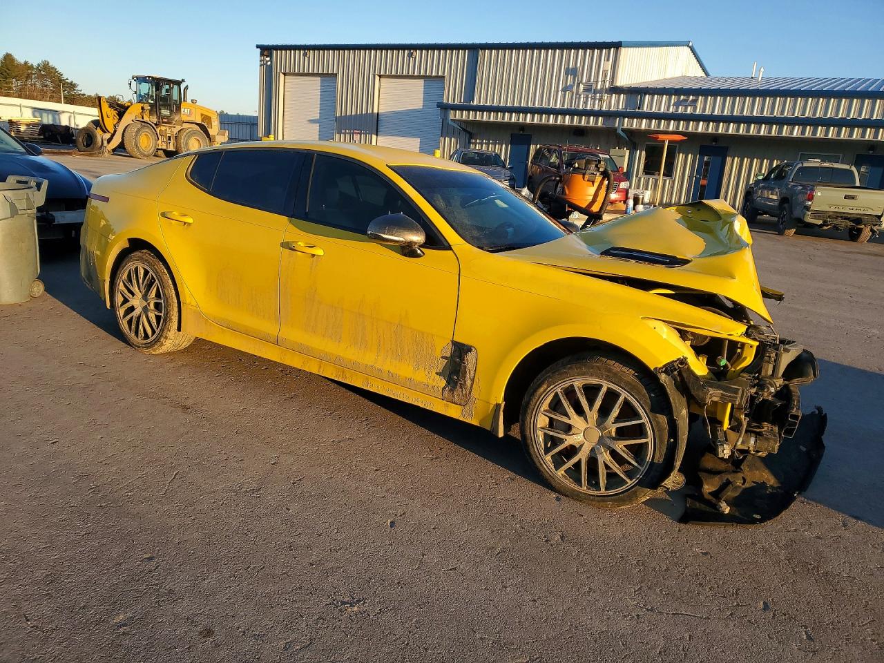 2018 Kia Stinger VIN KNAE35LC7J6020984 photo 4