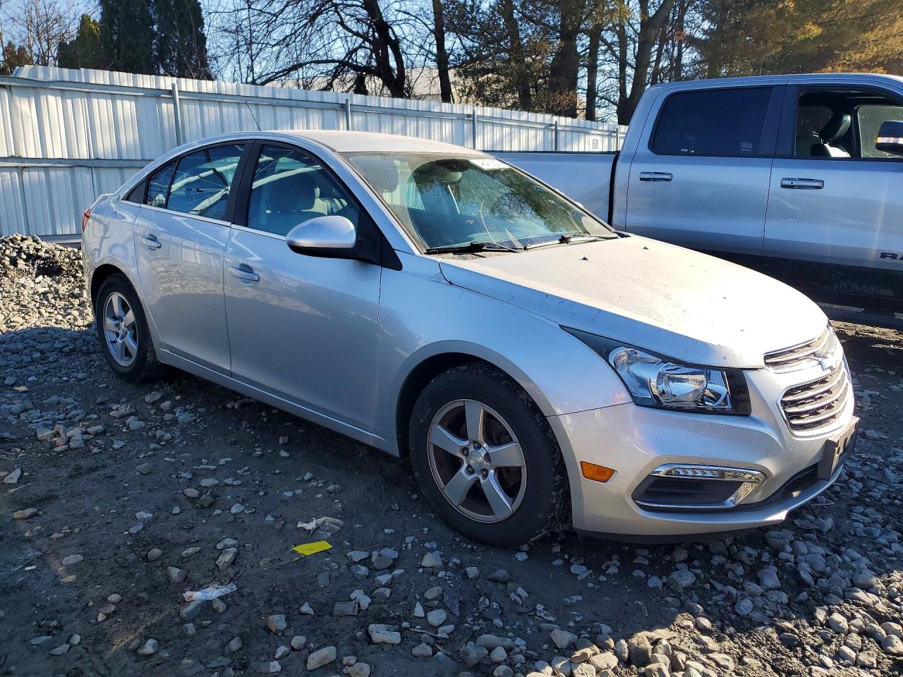 2016 CHEV Cruze VIN 1G1PE5SBXG7103089 photo 4