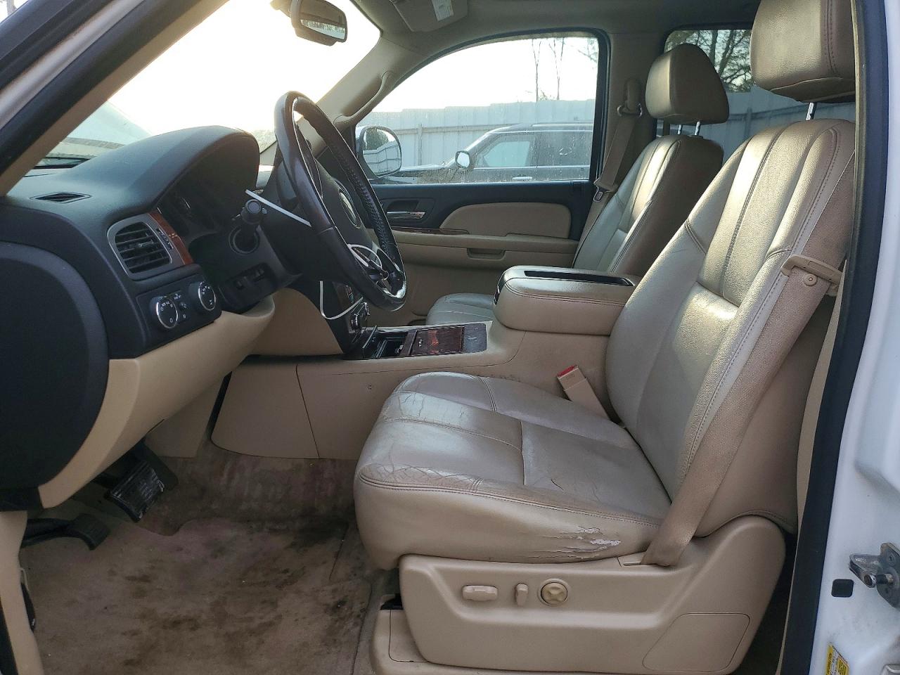 2008 CHEV Suburban VIN 3GNFK16388G197672 photo 7