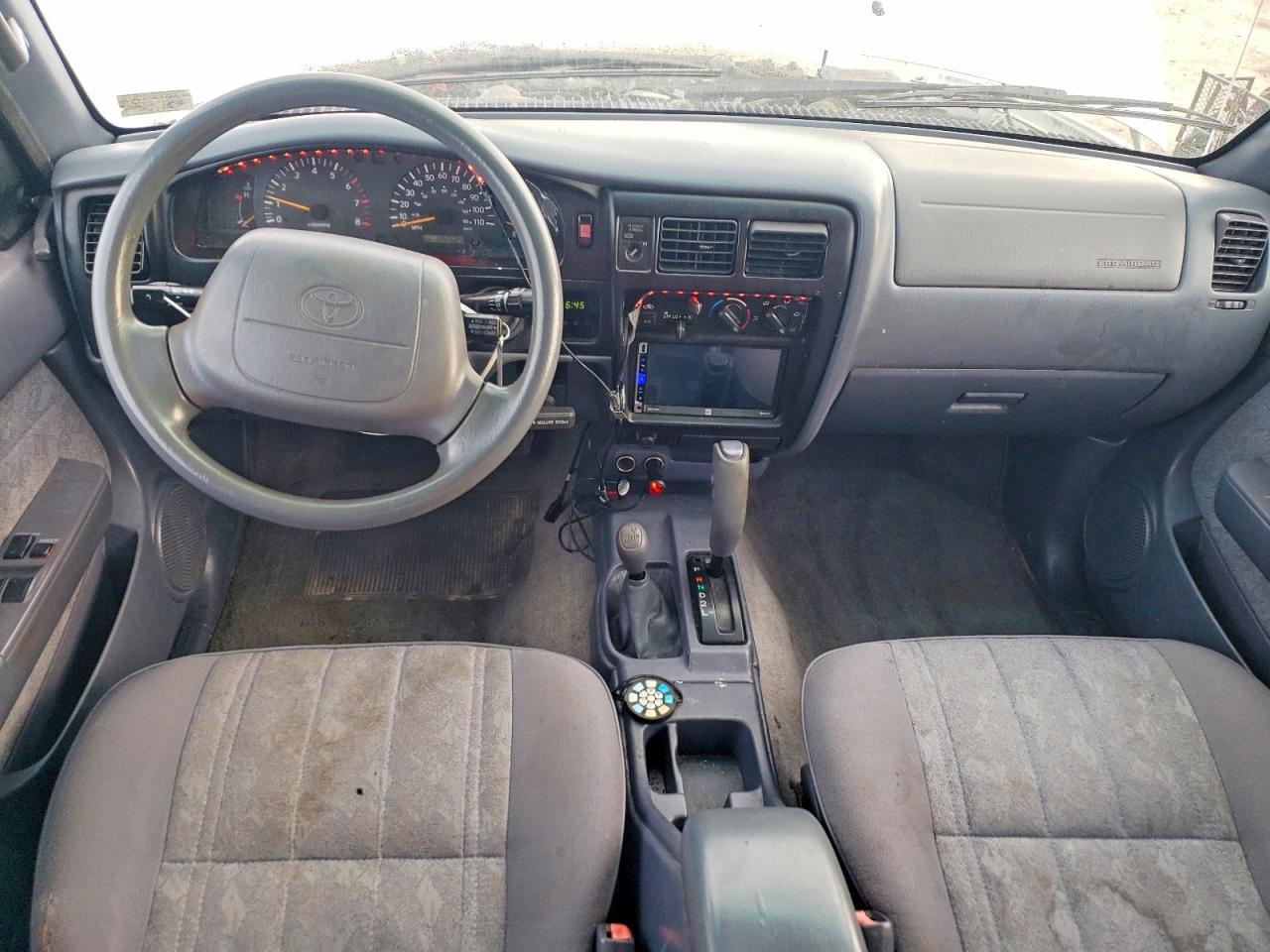 2000 Toyota Tacoma VIN 4TAWM72NXYZ651350 photo 8