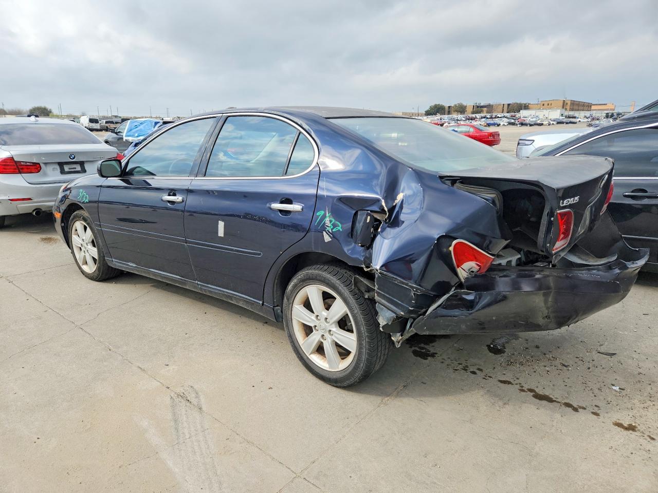 2005 Lexus Es330 VIN JTHBA30G855130444 photo 2