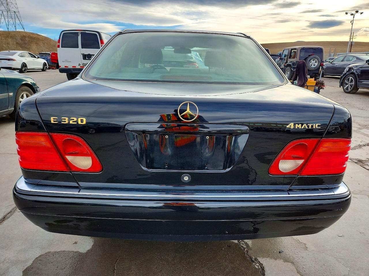 1999 Mercedes-Benz E-class VIN WDBJF82H3XX019971 photo 6