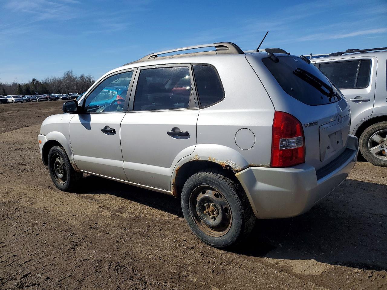 2005 Hyundai Tucson VIN KM8JM12B65U172400 photo 2
