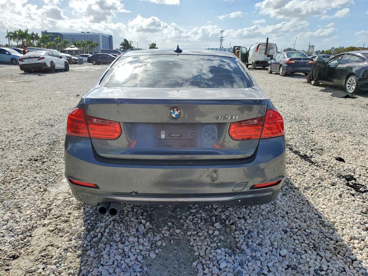 2012 BMW 3 series VIN WBA3A5C57CF347094 photo 6