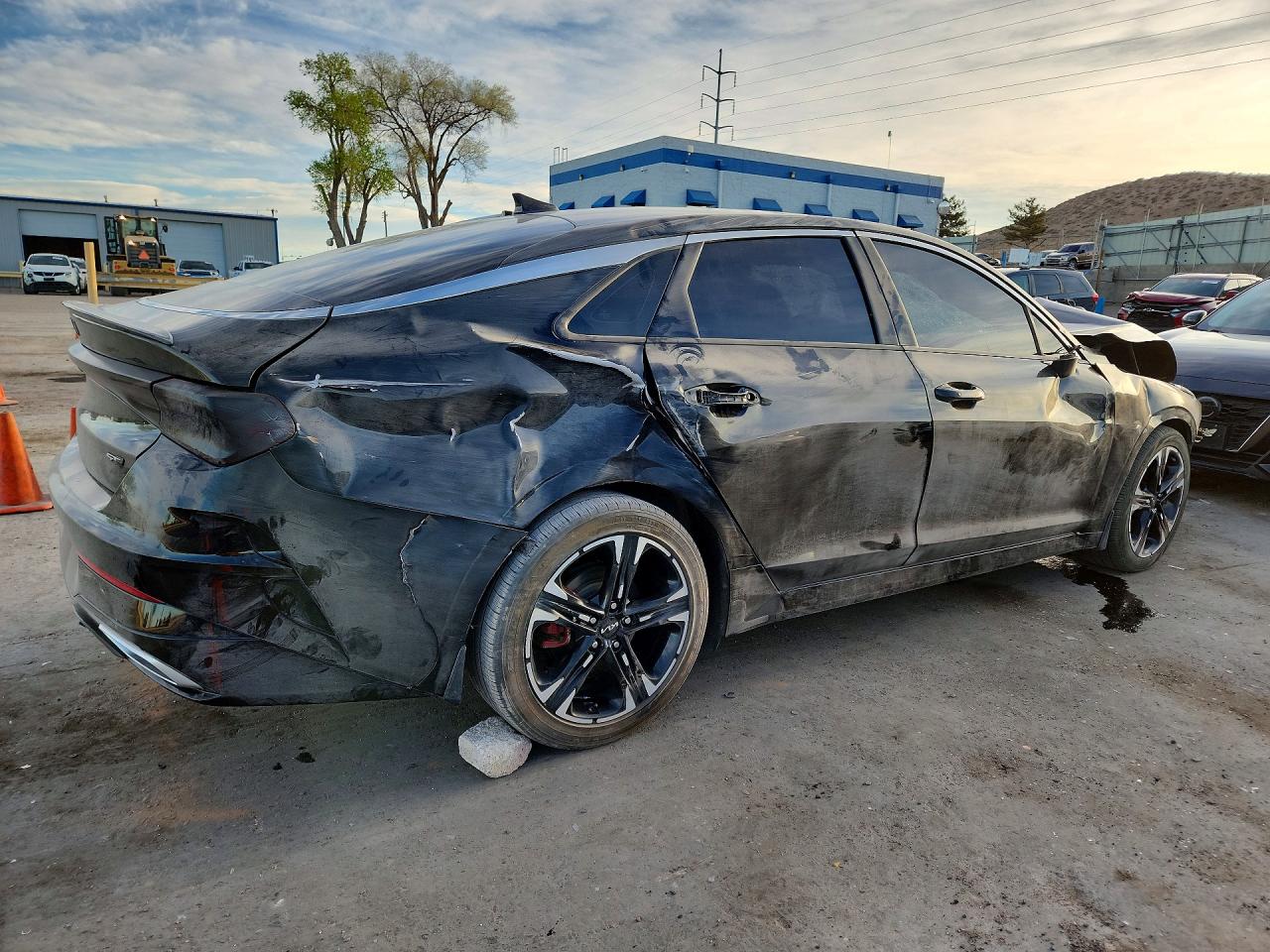 2022 Kia K5 VIN 5XXG64J24NG098959 photo 3