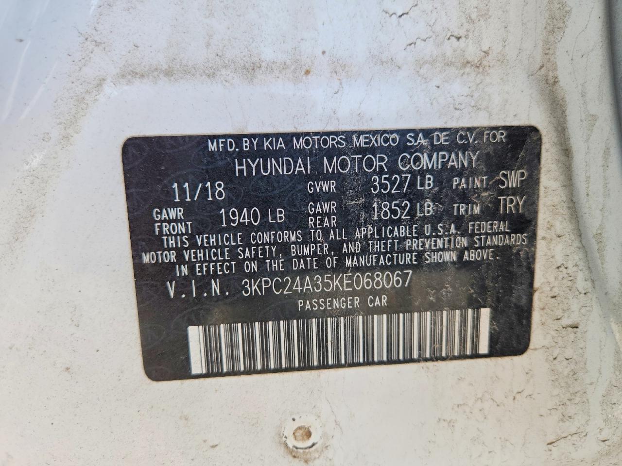 2019 Hyundai Accent VIN 3KPC24A35KE068067 photo 12