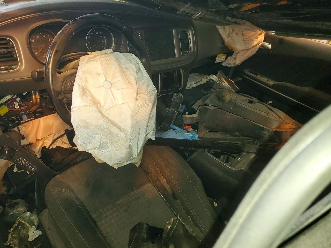 2023 Dodge Charger VIN 2C3CDXBG9PH575888 photo 8