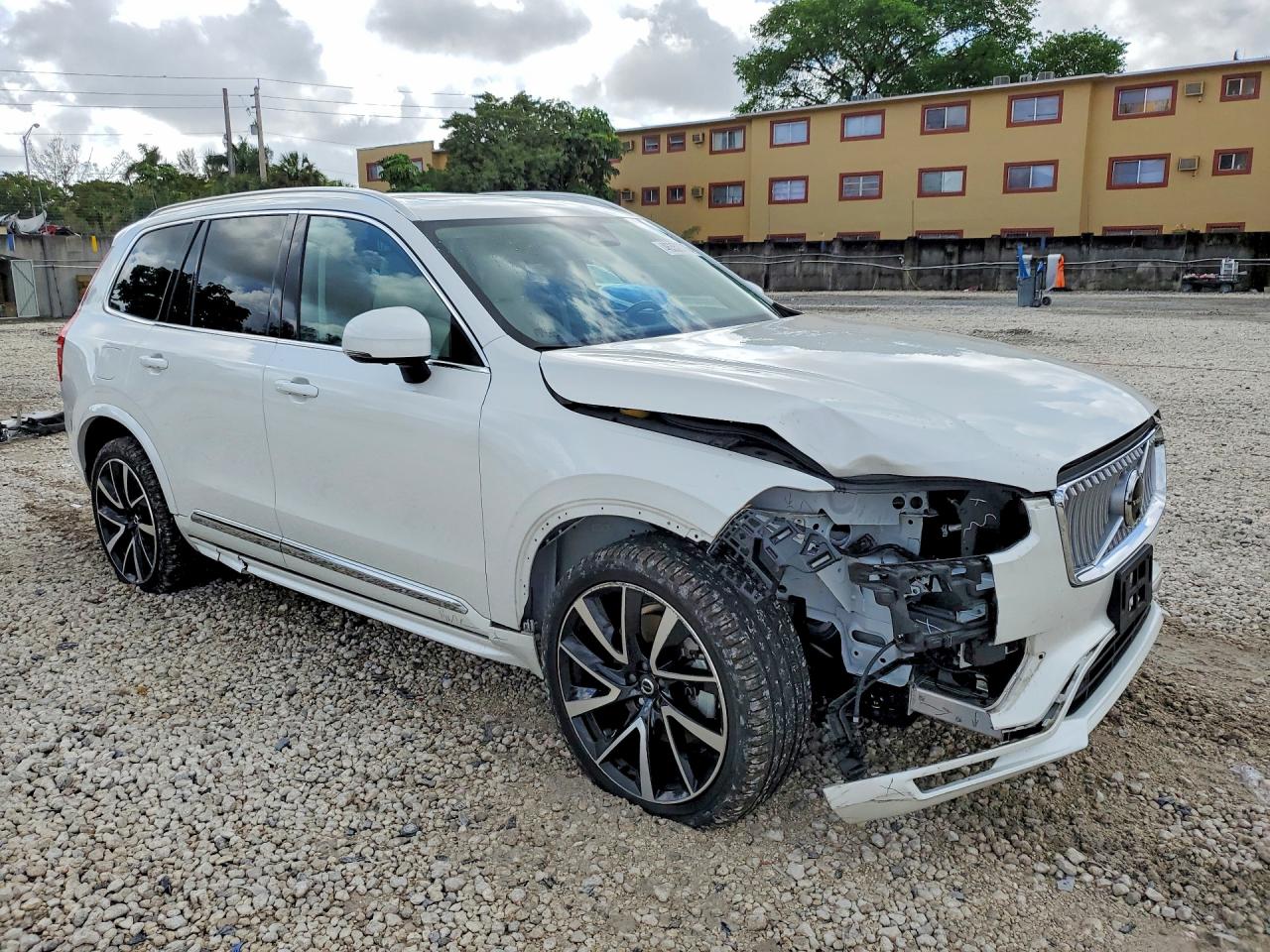 2024 Volvo Xc90 VIN YV4062PE4R1173634 photo 4