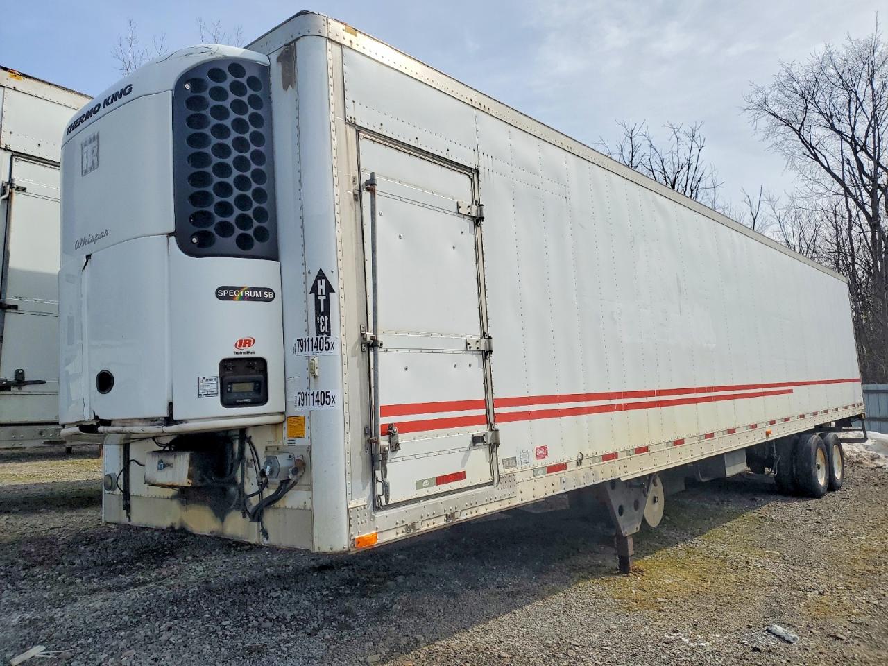 2010 UTILITY All models VIN 1UYVS2488AM833827 photo 3