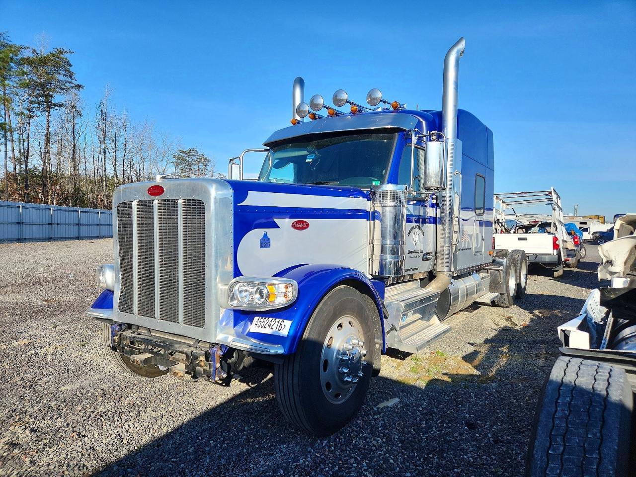 2025 PETERBILT All other VIN 1XPED49X5SD702892 photo 2