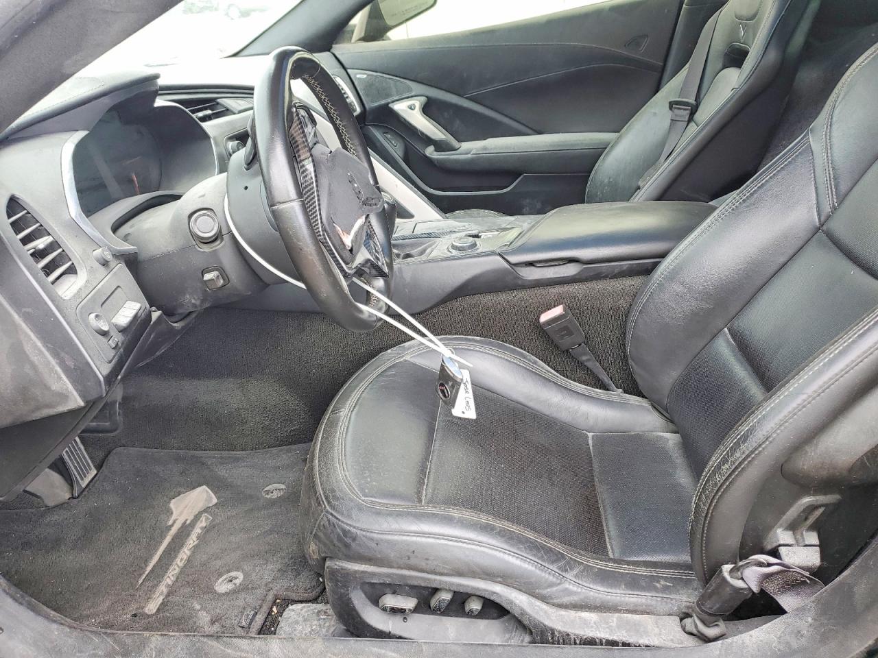 2015 Chevrolet Corvette VIN 1G1YE2D78F5104697 photo 7