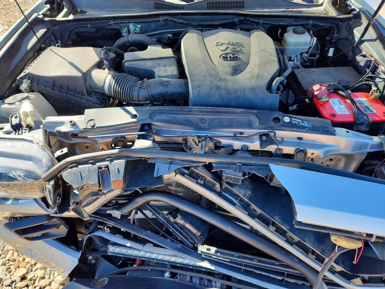 2017 Toyota Tacoma VIN 5TFCZ5AN8HX077826 photo 11
