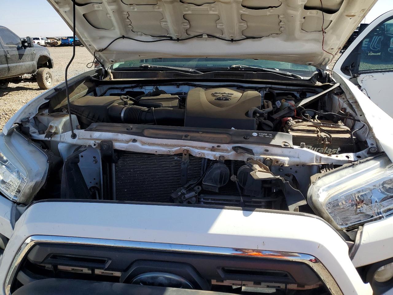 2019 Toyota Tacoma VIN 3TMAZ5CN3KM110829 photo 11