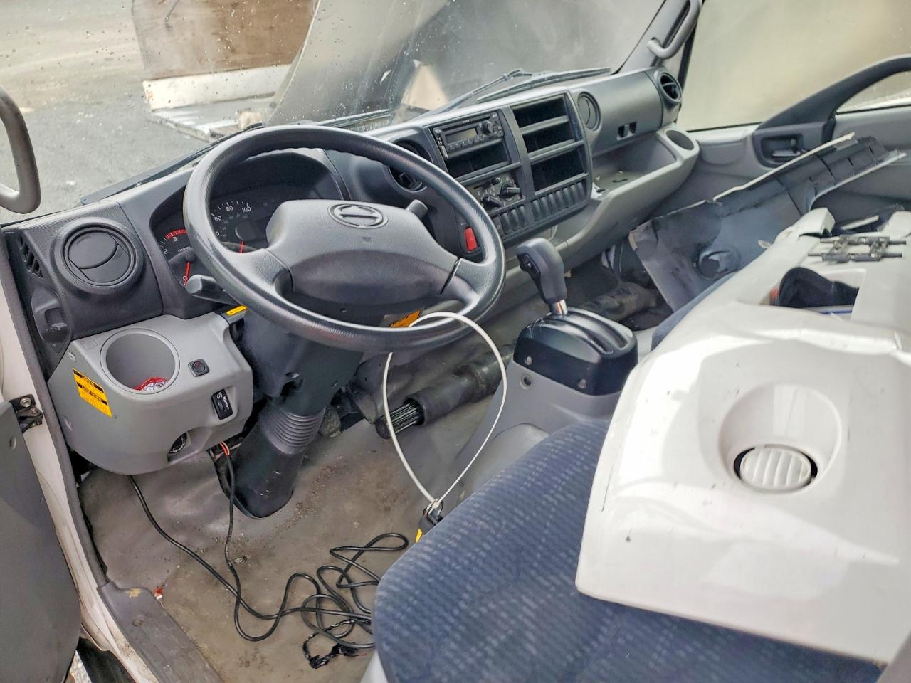 2020 HINO All other VIN JHHRDM2H3LK009142 photo 8