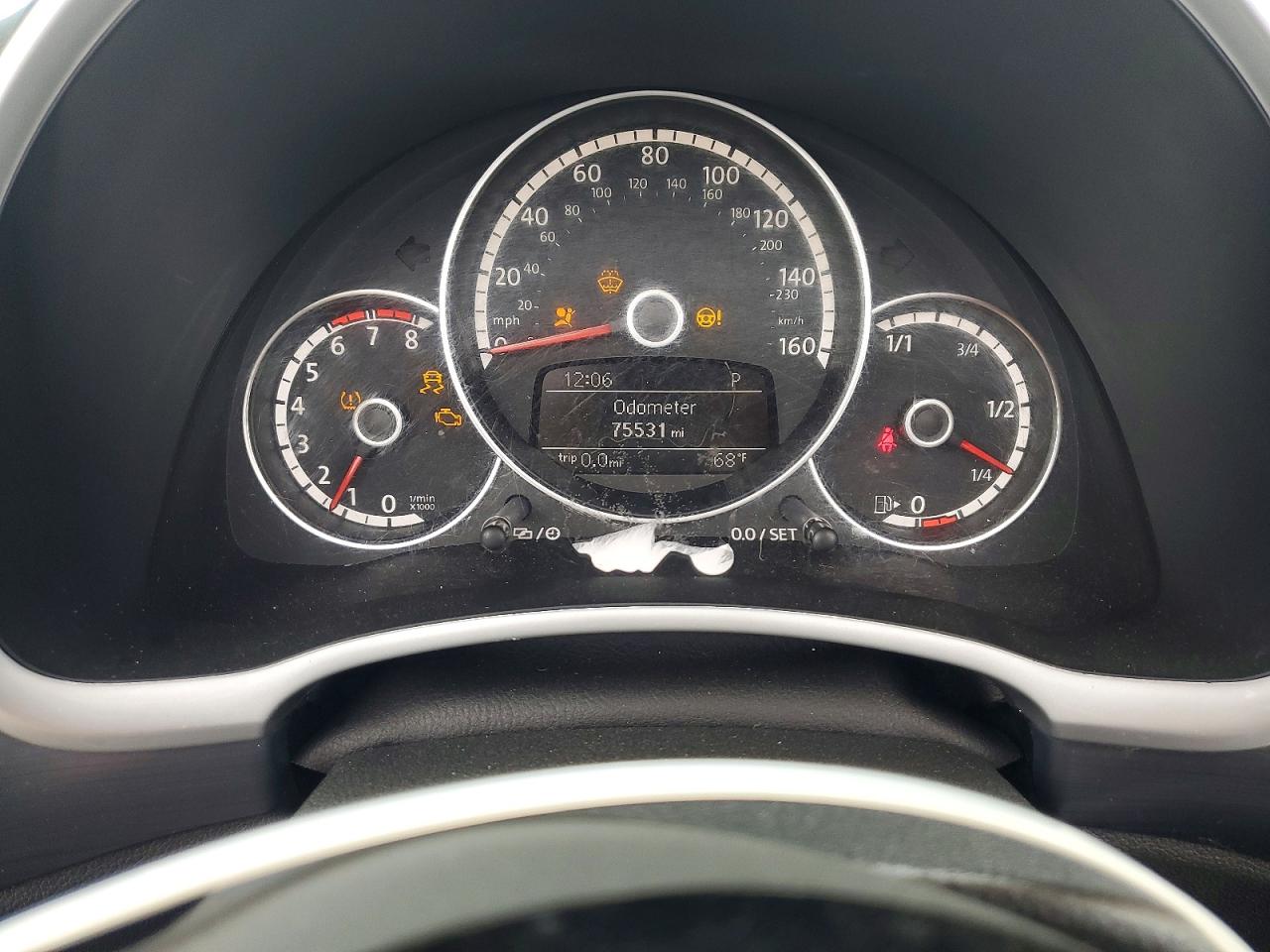 2016 Volkswagen Beetle VIN 3VW507AT0GM811762 photo 9