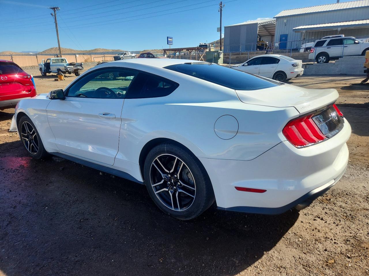 2018 Ford Mustang VIN 1FA6P8TH3J5126756 photo 2