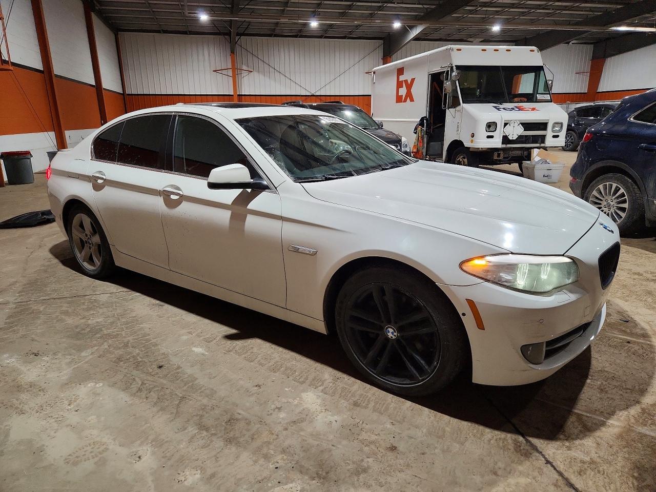 2013 BMW 5 series VIN WBAXH5C52DD114797 photo 4