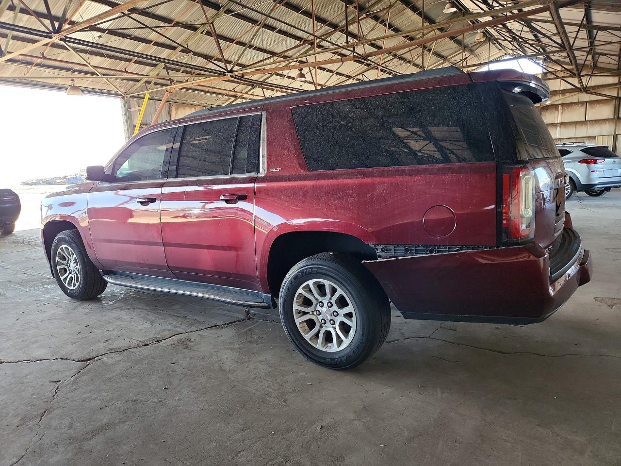 2019 GMC Yukon VIN 1GKS1GKC9KR293373 photo 2